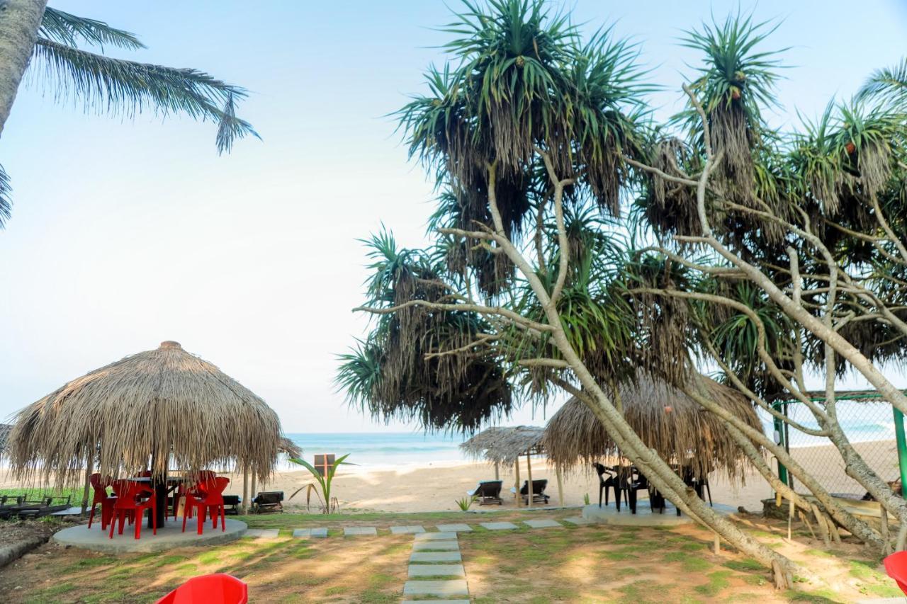Sea Trails Bentota Hotel ภายนอก รูปภาพ