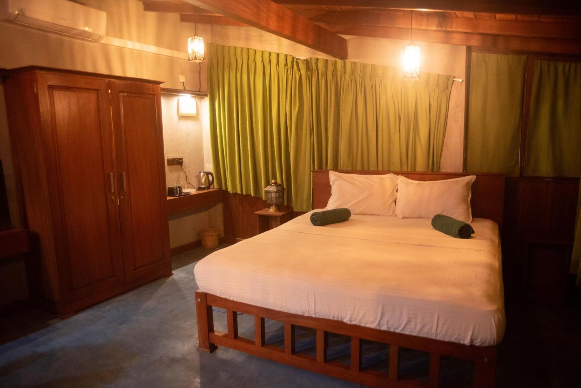 Sea Trails Bentota Hotel ภายนอก รูปภาพ
