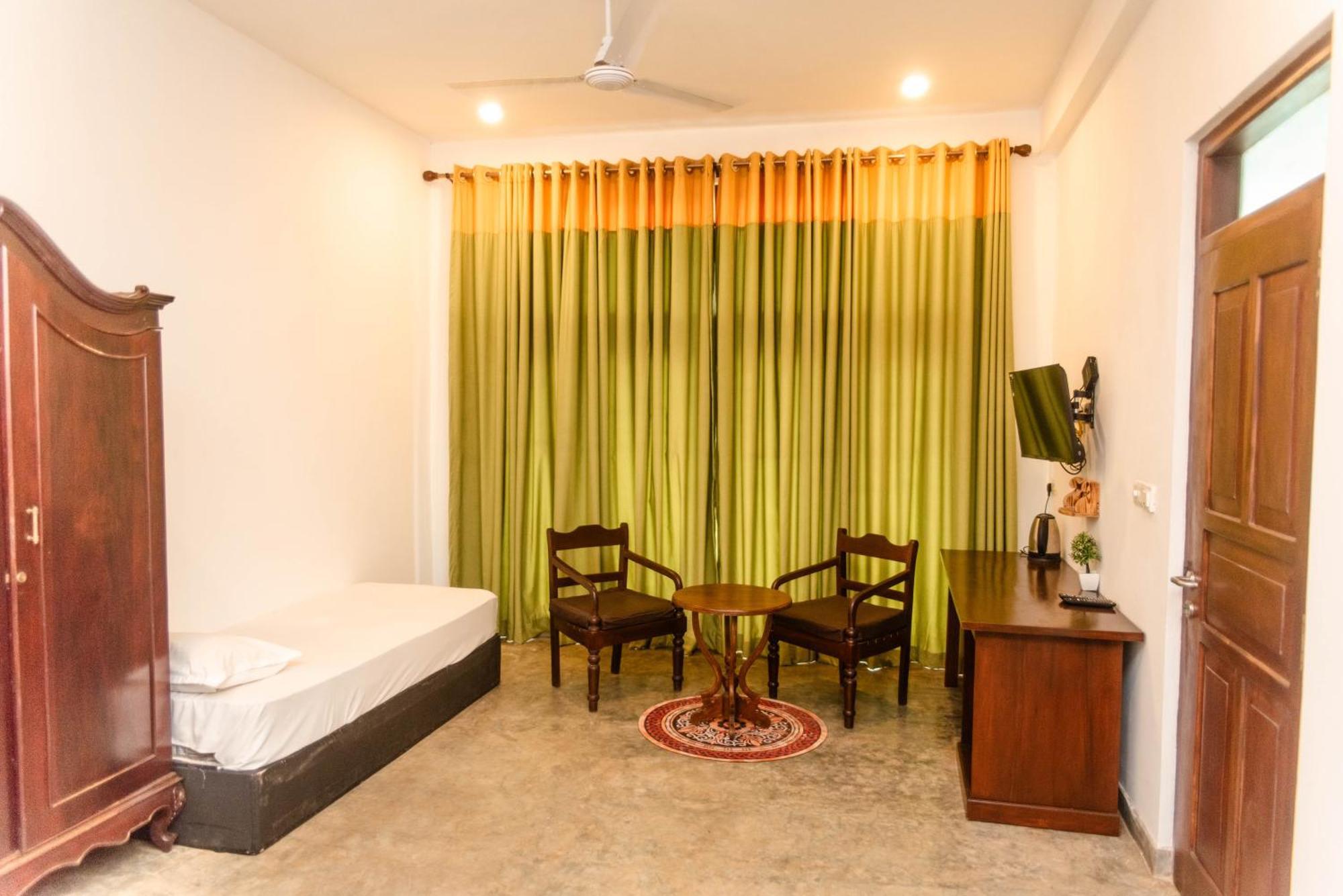 Sea Trails Bentota Hotel ภายนอก รูปภาพ