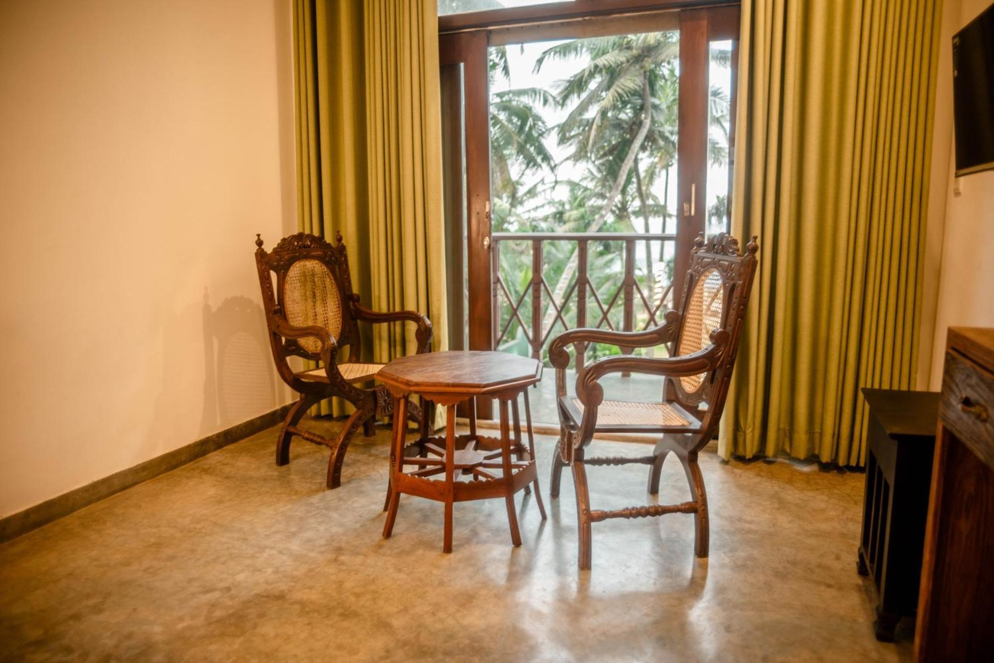 Sea Trails Bentota Hotel ภายนอก รูปภาพ