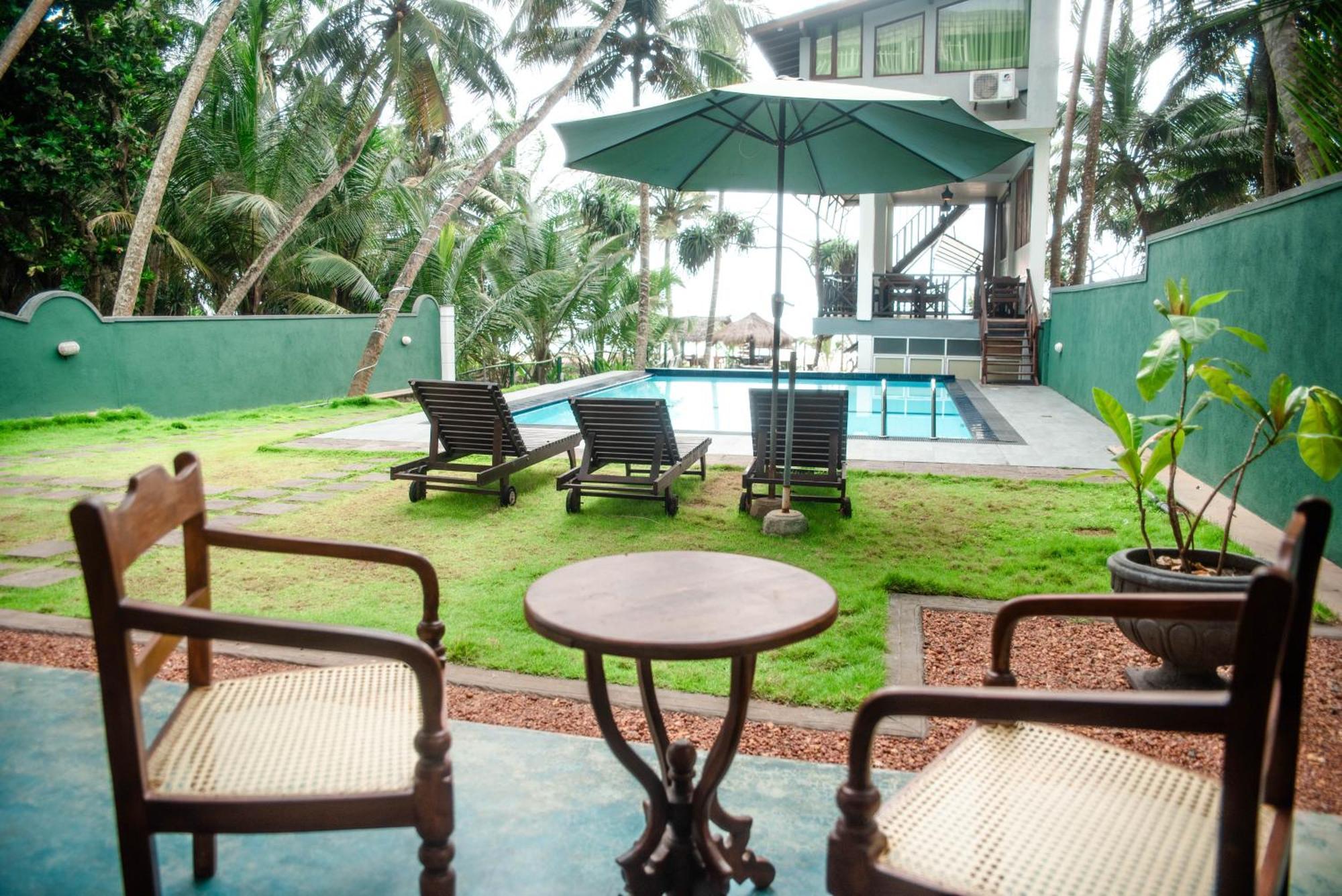 Sea Trails Bentota Hotel ภายนอก รูปภาพ