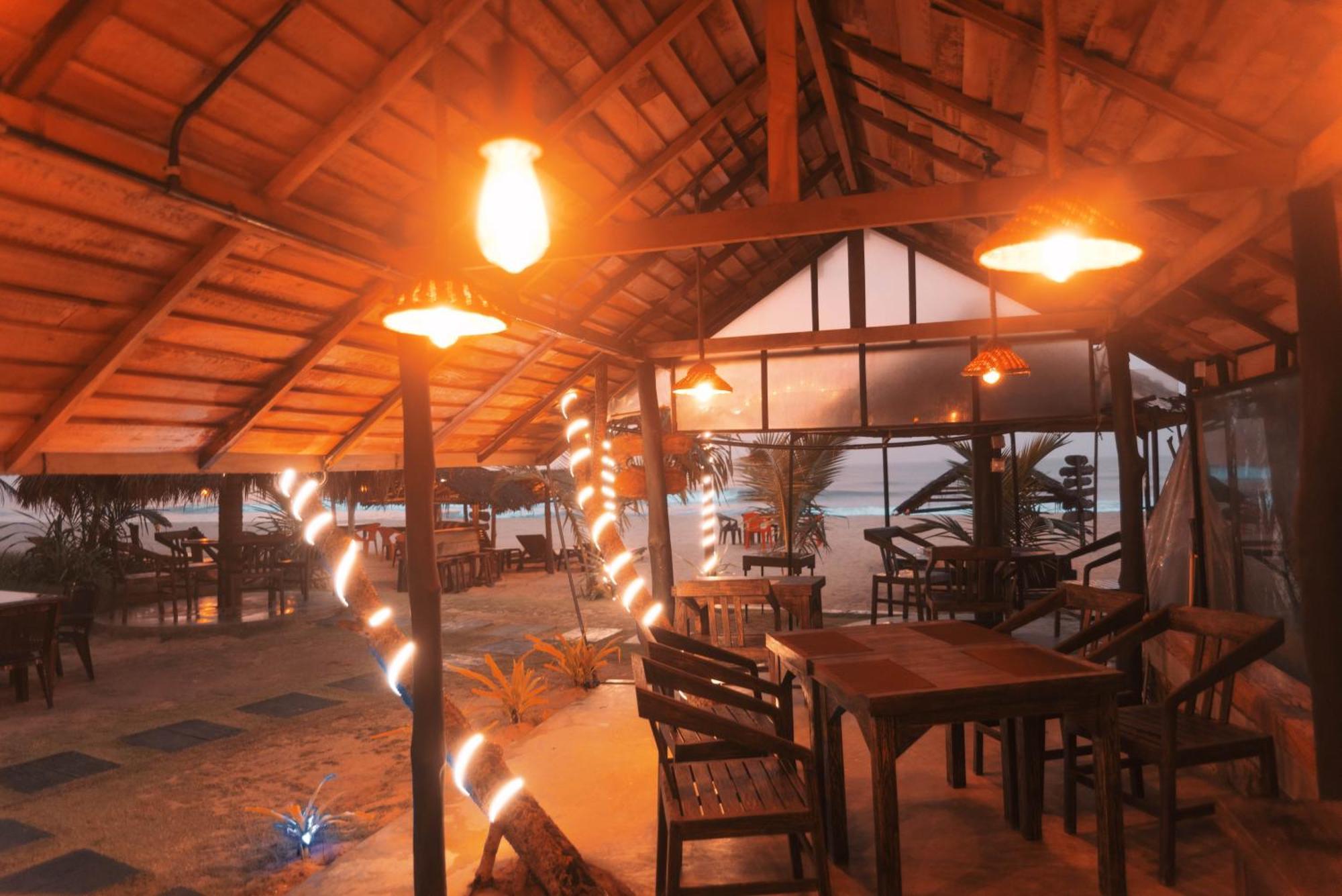 Sea Trails Bentota Hotel ภายนอก รูปภาพ