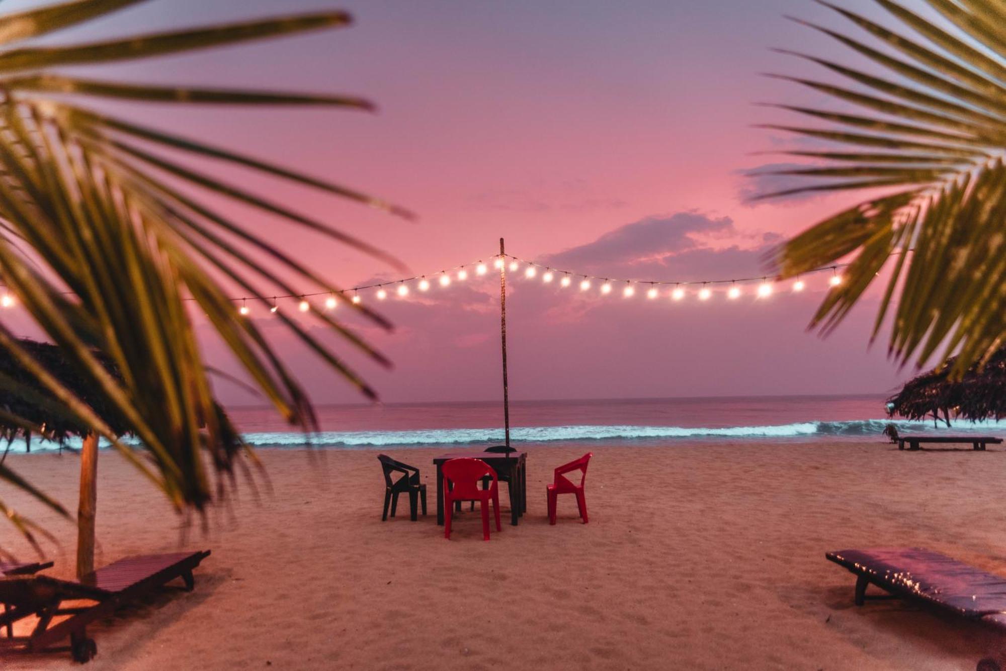 Sea Trails Bentota Hotel ภายนอก รูปภาพ