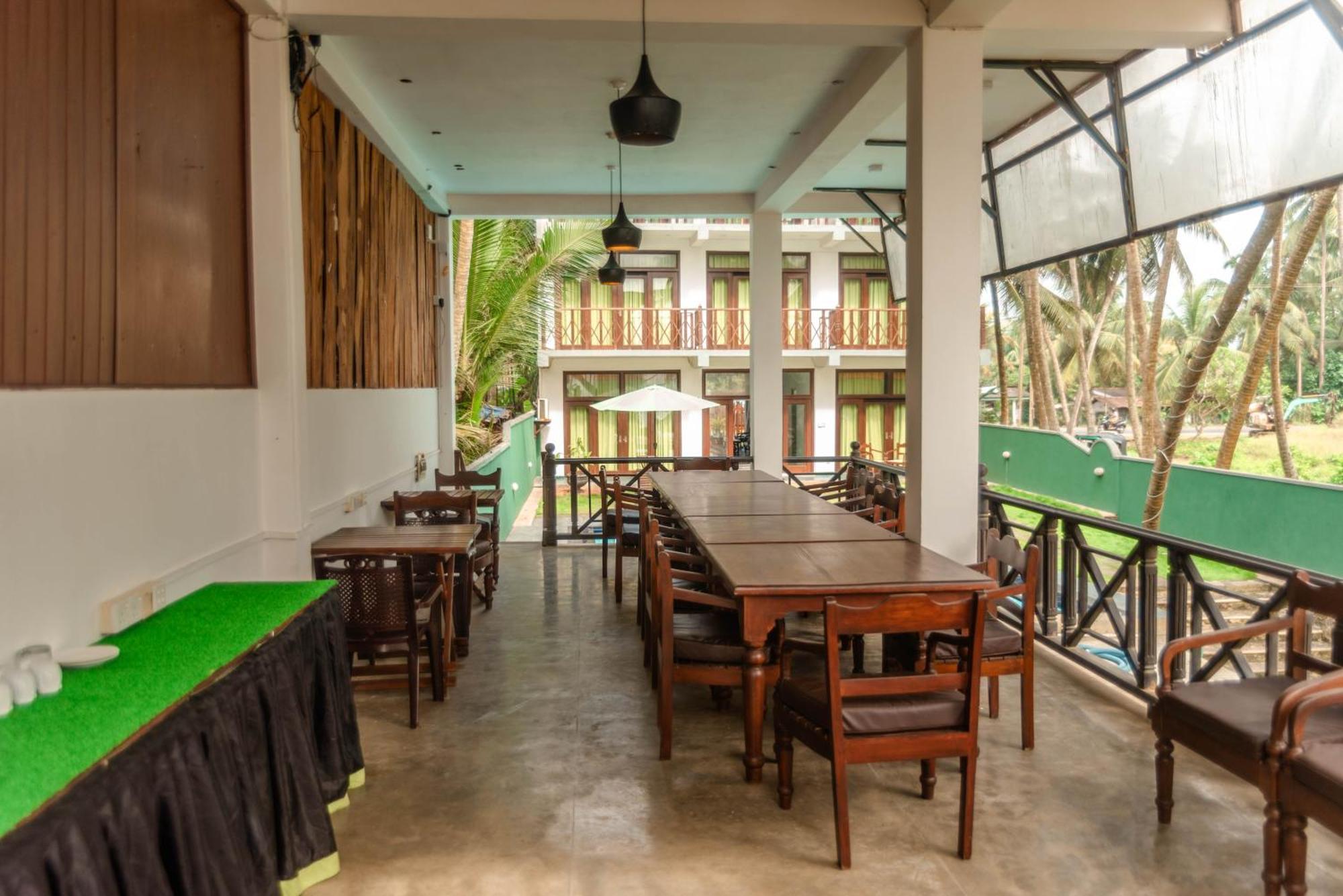 Sea Trails Bentota Hotel ภายนอก รูปภาพ