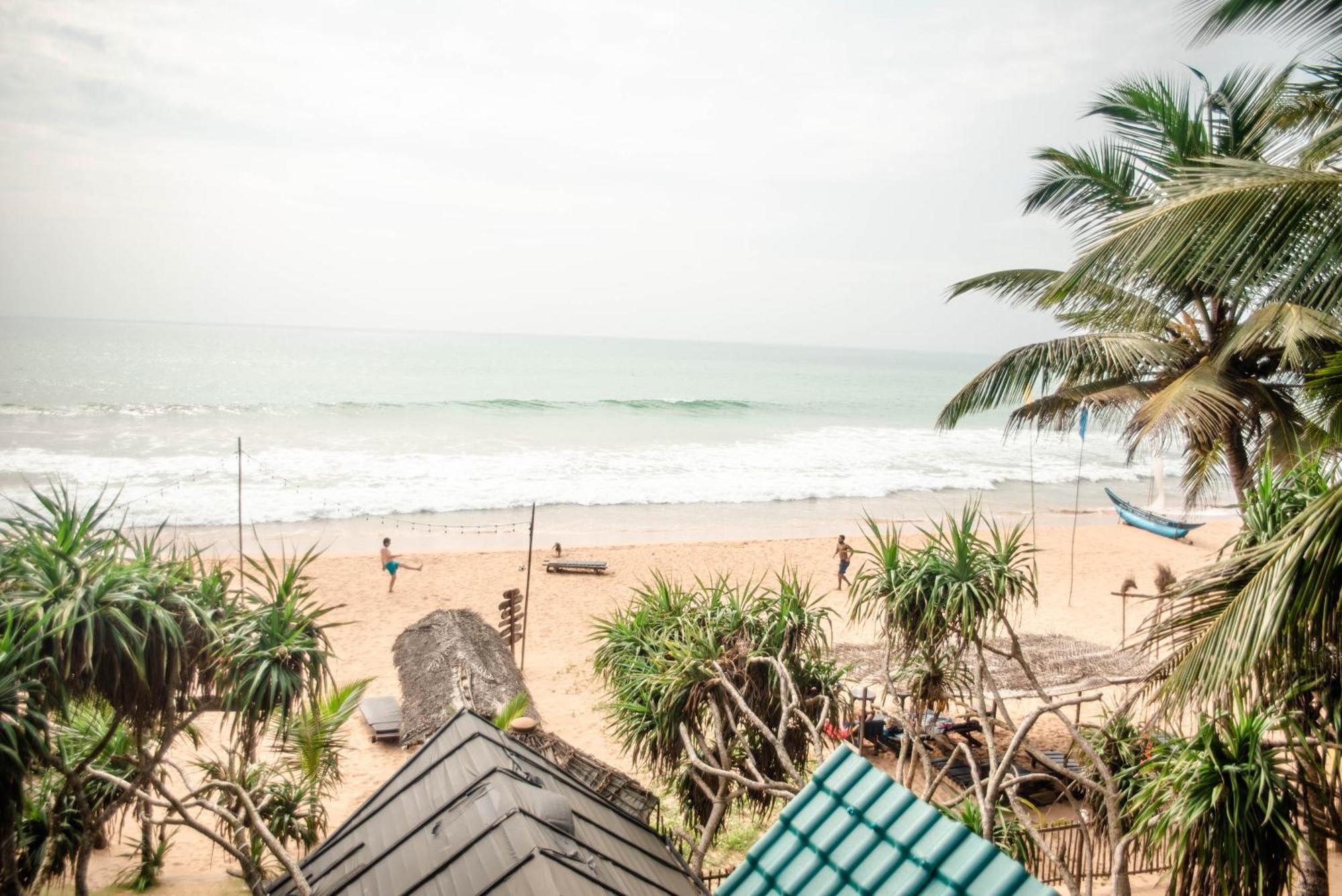 Sea Trails Bentota Hotel ภายนอก รูปภาพ