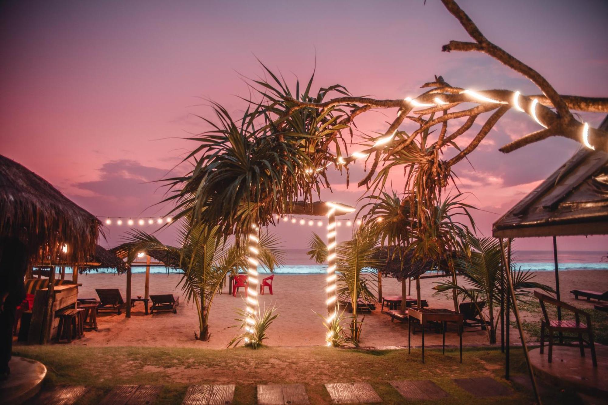 Sea Trails Bentota Hotel ภายนอก รูปภาพ