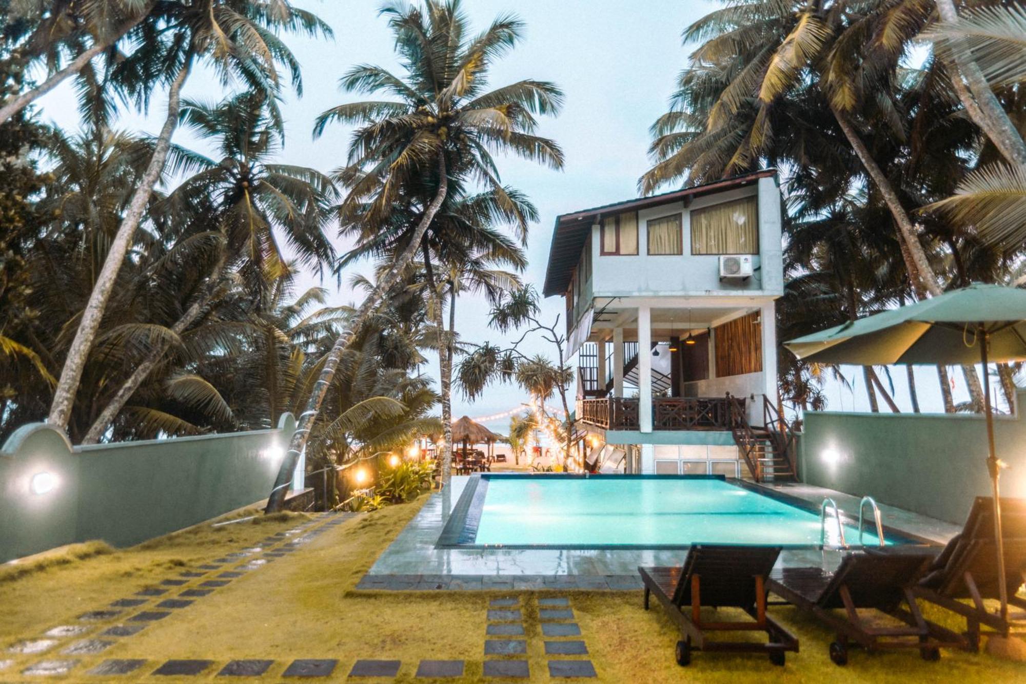 Sea Trails Bentota Hotel ภายนอก รูปภาพ