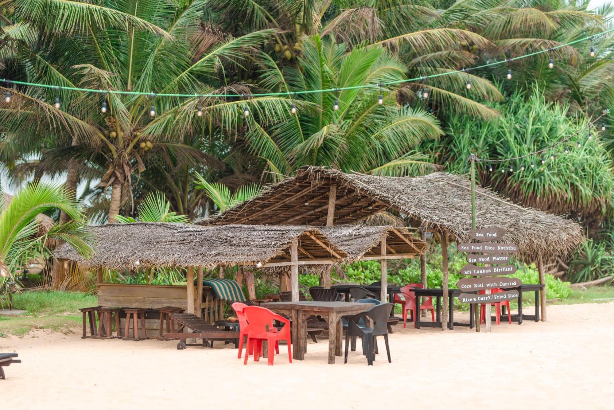 Sea Trails Bentota Hotel ภายนอก รูปภาพ